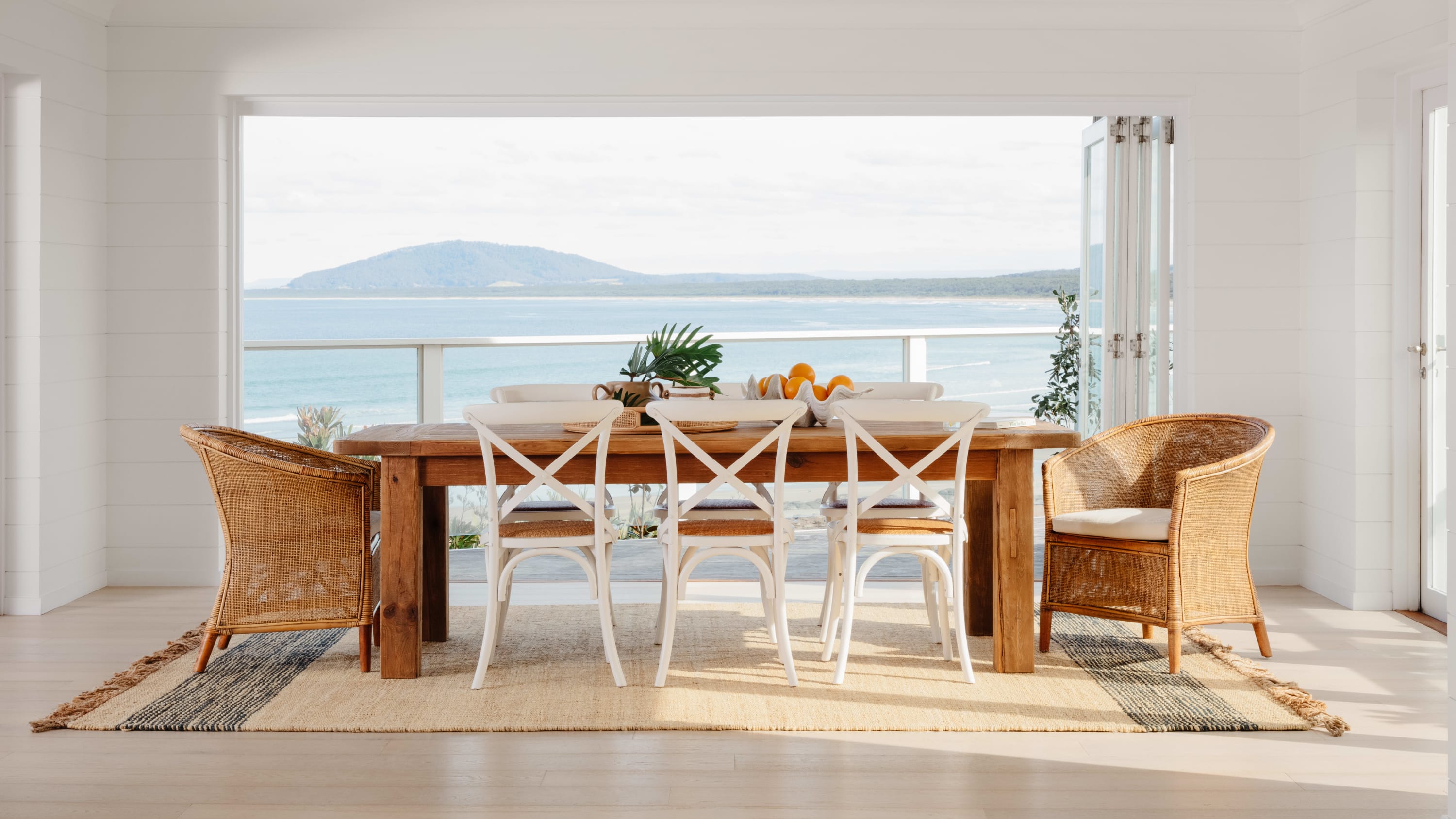 Oz design discount dining chairs